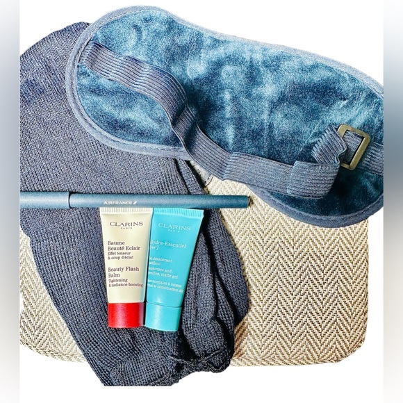 CLARINS Air France inflight blue & grey fabric zip amenity kit - Picture 11 of 12